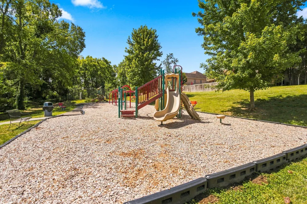 4816 Manassas Dr Brentwood, TN 37027