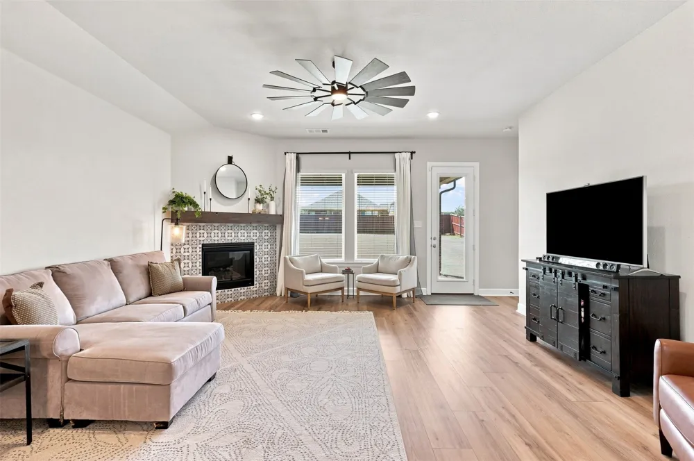 1612 Ranger Road Aubrey, TX 76227