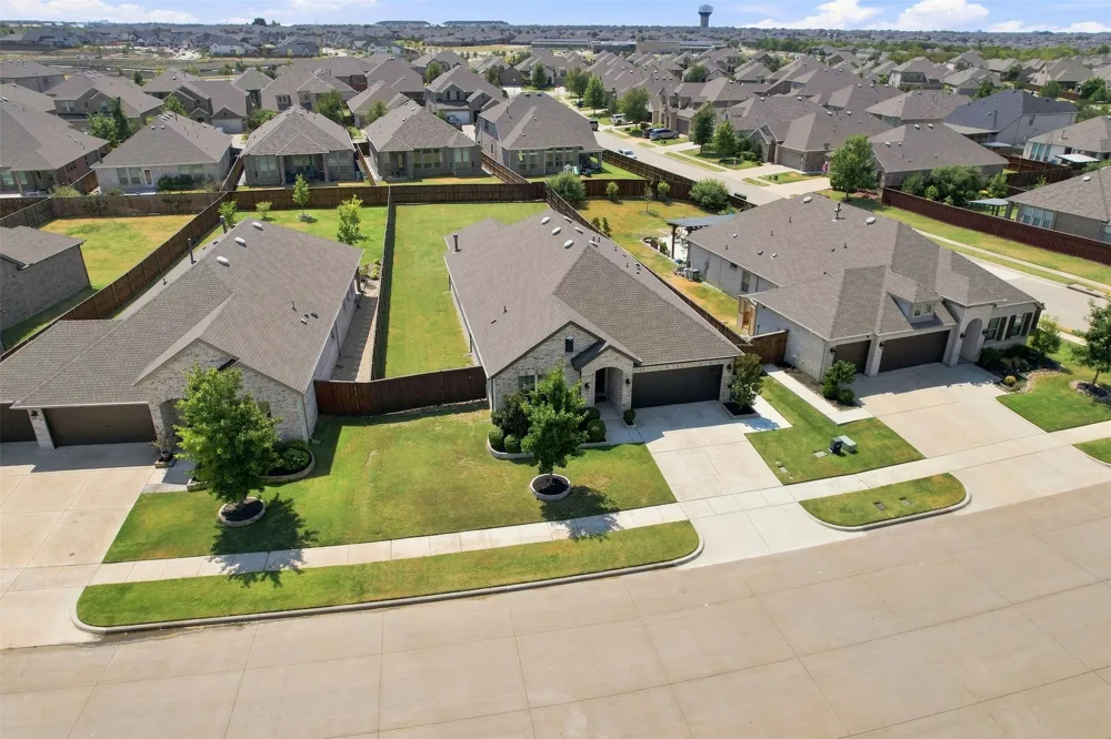 1612 Ranger Road Aubrey, TX 76227