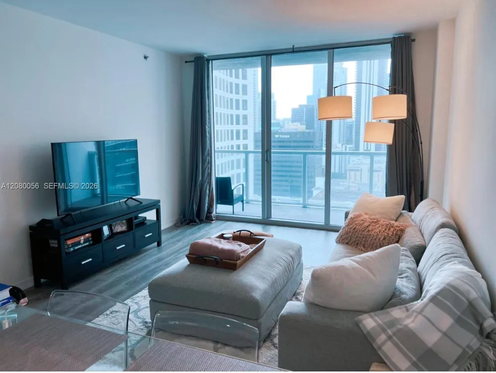 55 SE 6th St #2304 Miami, FL 33131