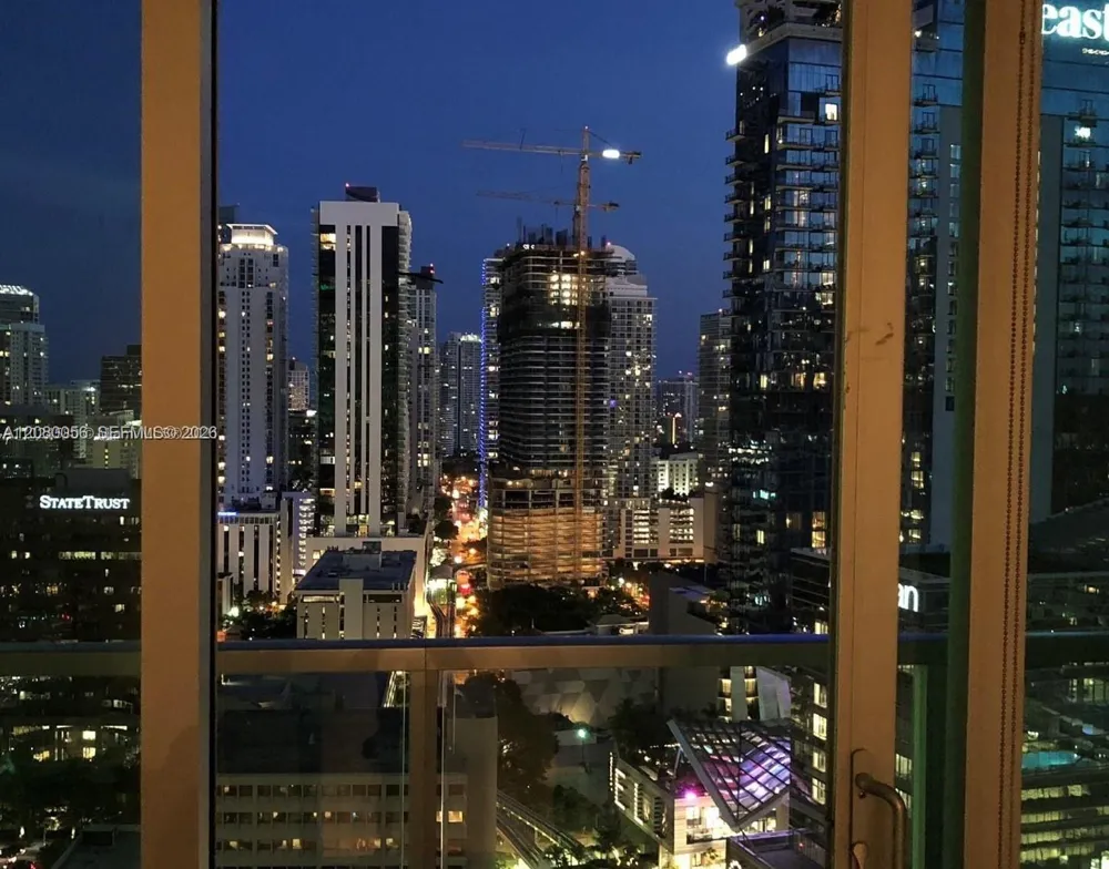 55 SE 6th St #2304 Miami, FL 33131