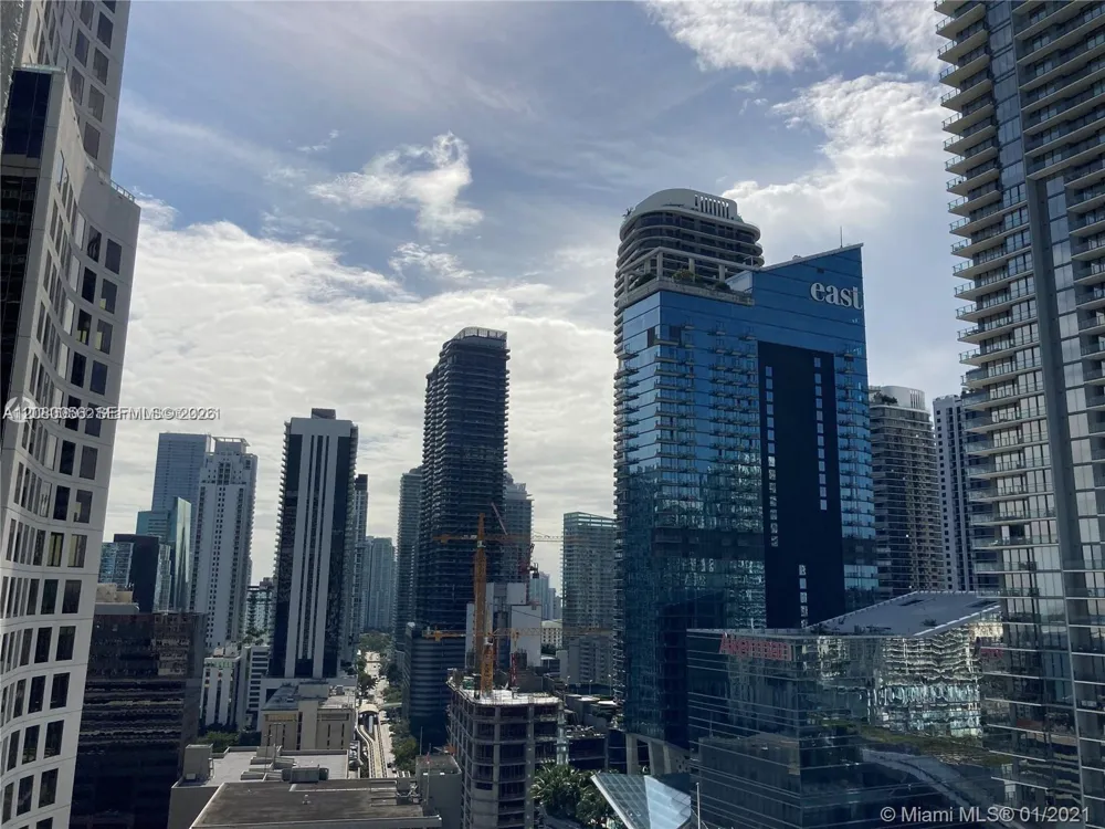55 SE 6th St #2304 Miami, FL 33131