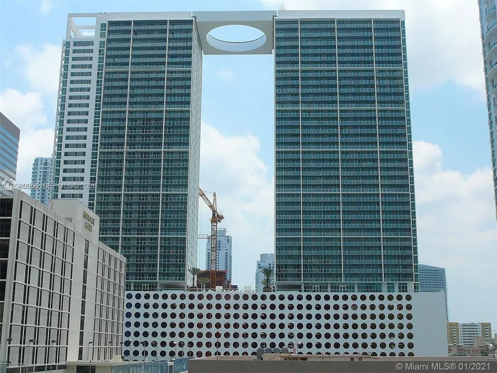 55 SE 6th St #2304 Miami, FL 33131