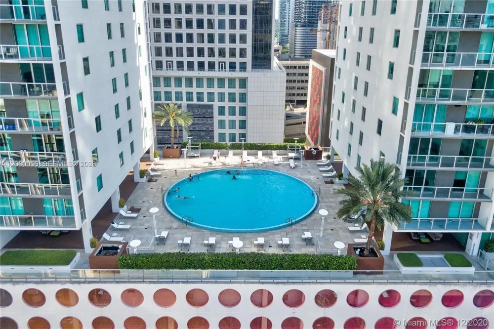 55 SE 6th St #2304 Miami, FL 33131