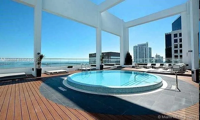 55 SE 6th St #2304 Miami, FL 33131