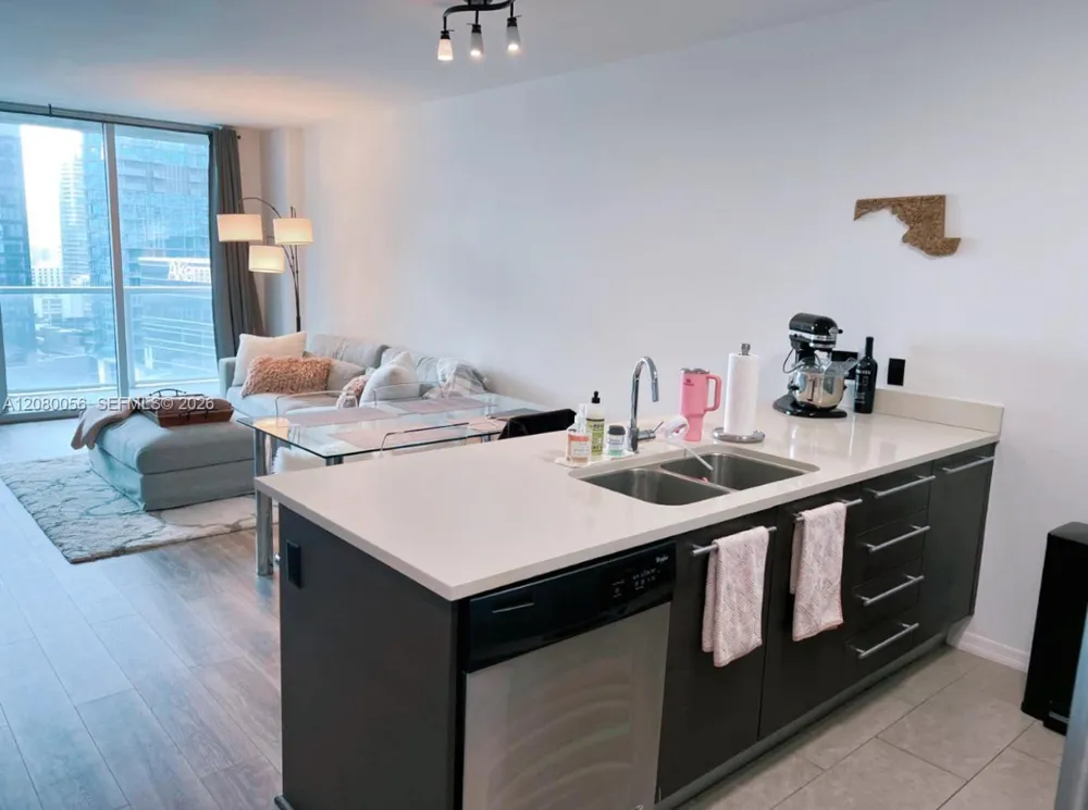 55 SE 6th St #2304 Miami, FL 33131