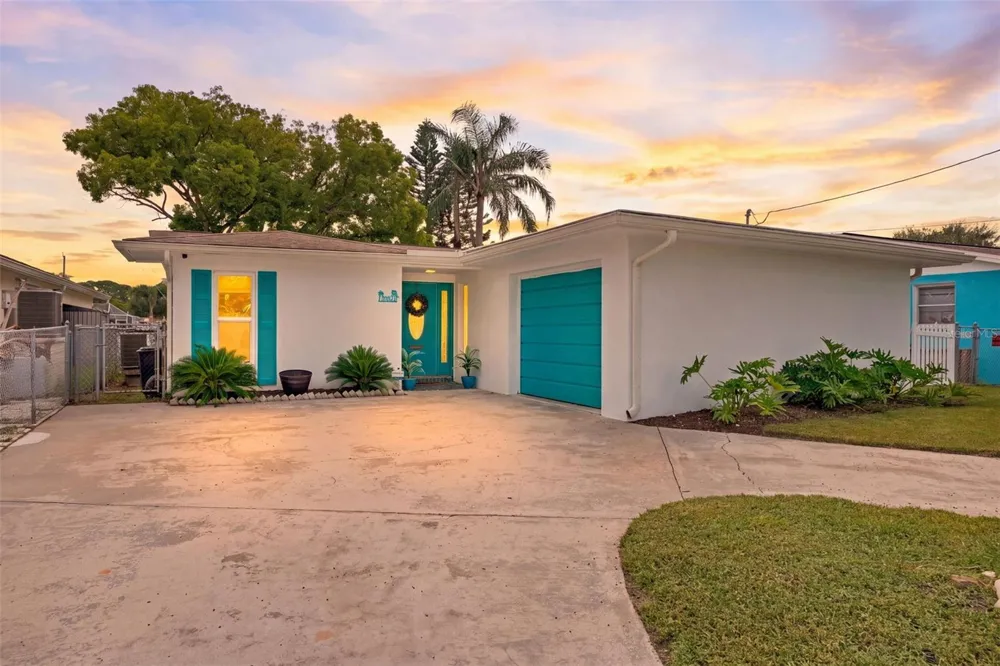 4920 PELICAN DRIVE New Port Richey, FL 34652