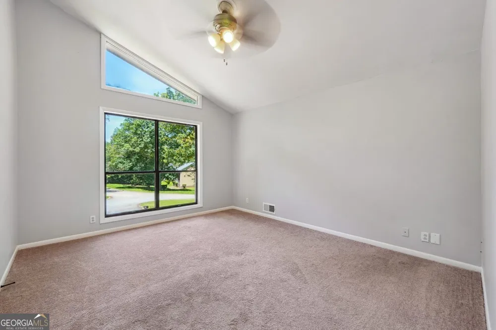 5249 Golf Valley WAY Stone Mountain, GA 30088