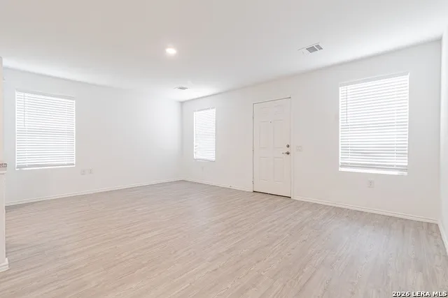 9447 Tarbutton Trl San Antonio, TX 78211