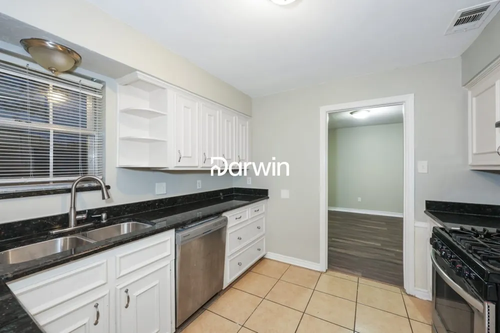 2404 Dalgreen Drive Plano, TX 75075