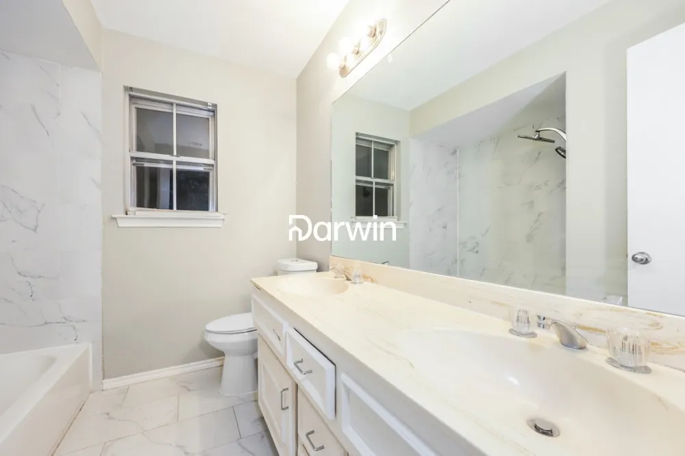 2404 Dalgreen Drive Plano, TX 75075