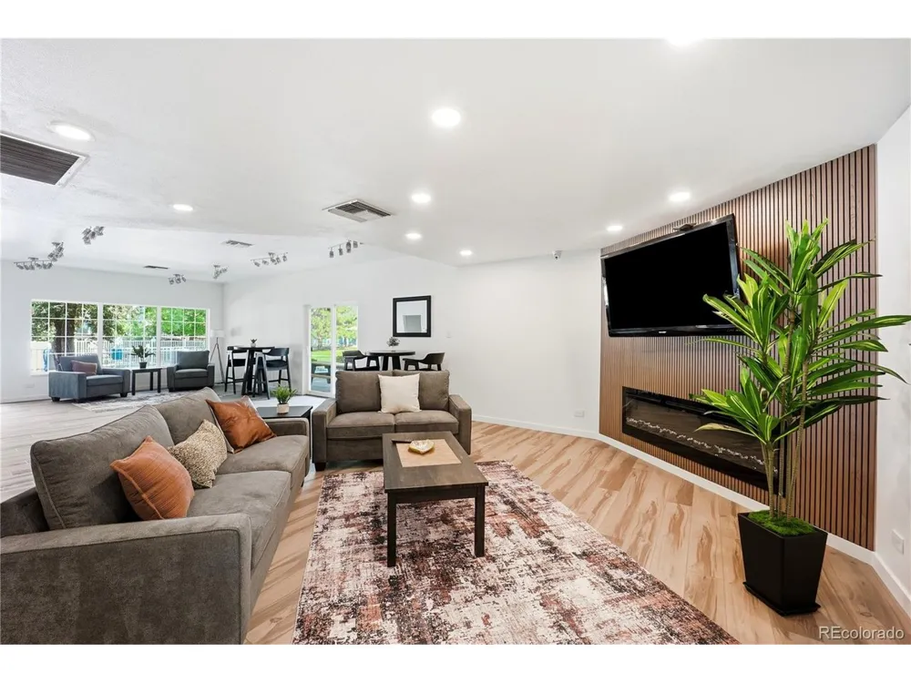 5995 E Iliff Avenue #214 Denver, CO 80222