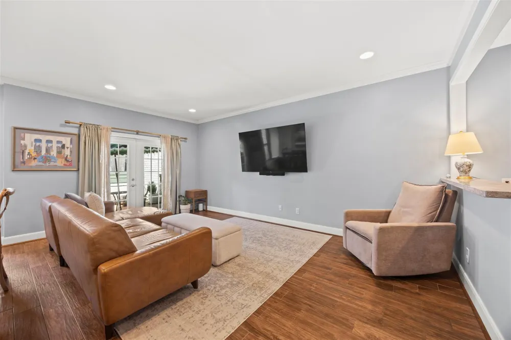 7516 Olympia Drive Houston, TX 77063