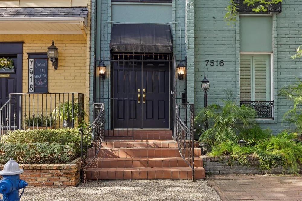 7516 Olympia Drive Houston, TX 77063