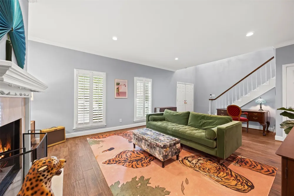 7516 Olympia Drive Houston, TX 77063
