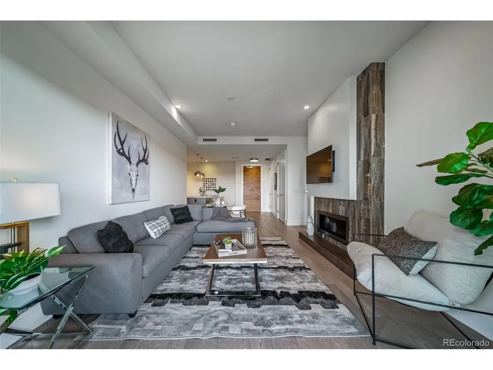 155 Steele Street #812 Denver, CO 80206
