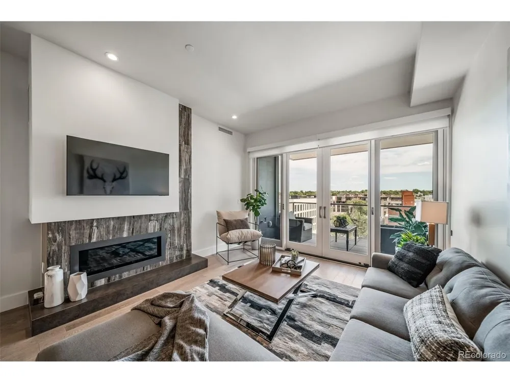 155 Steele Street #812 Denver, CO 80206