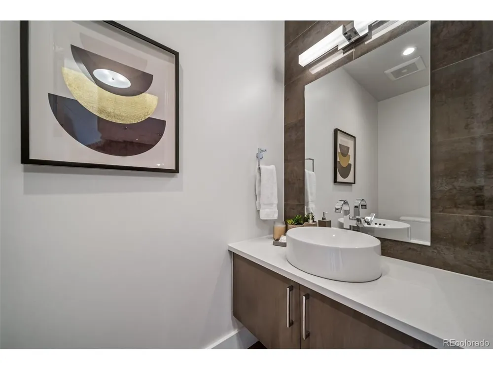 155 Steele Street #812 Denver, CO 80206