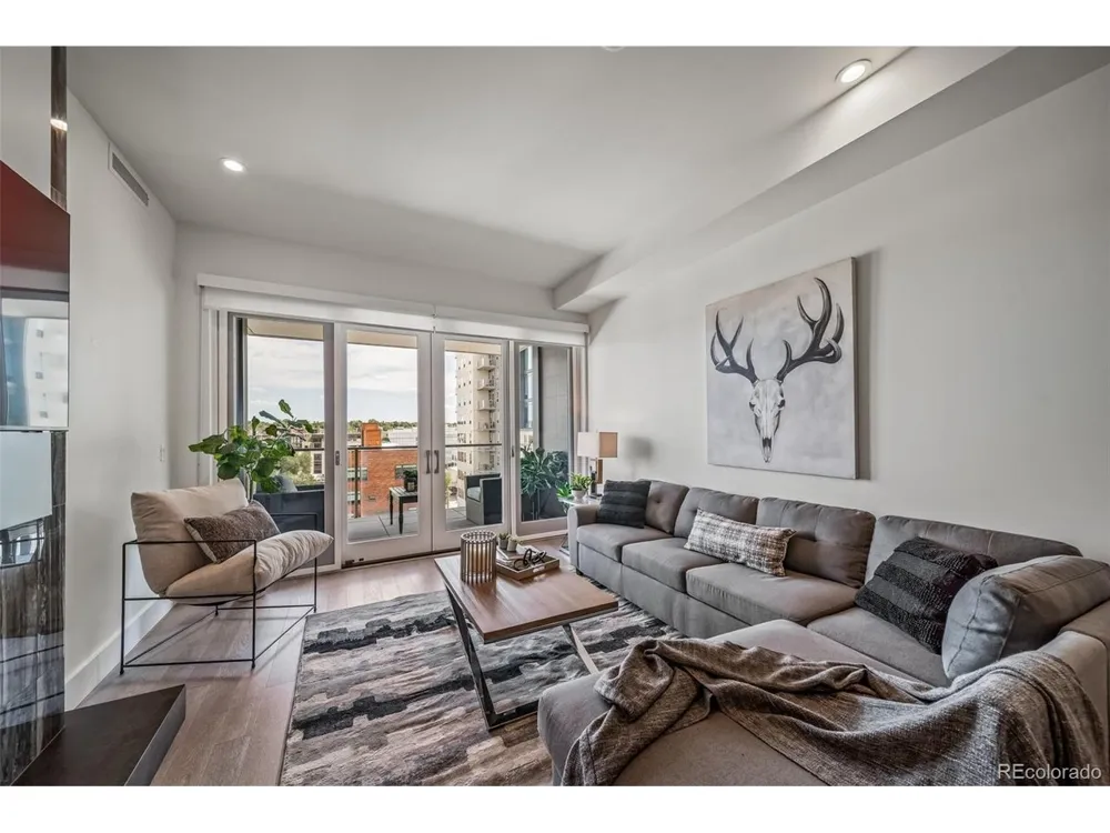 155 Steele Street #812 Denver, CO 80206