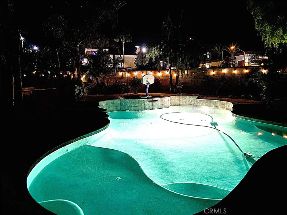 1886 Richards Upland, CA 91784