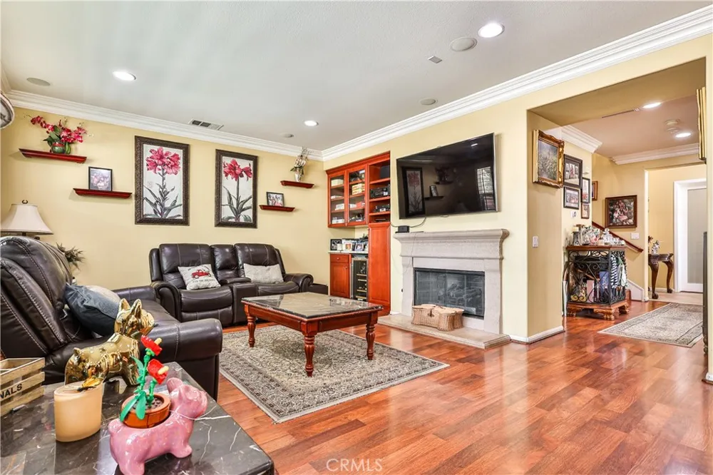 1886 Richards Upland, CA 91784