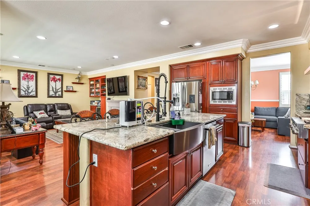 1886 Richards Upland, CA 91784
