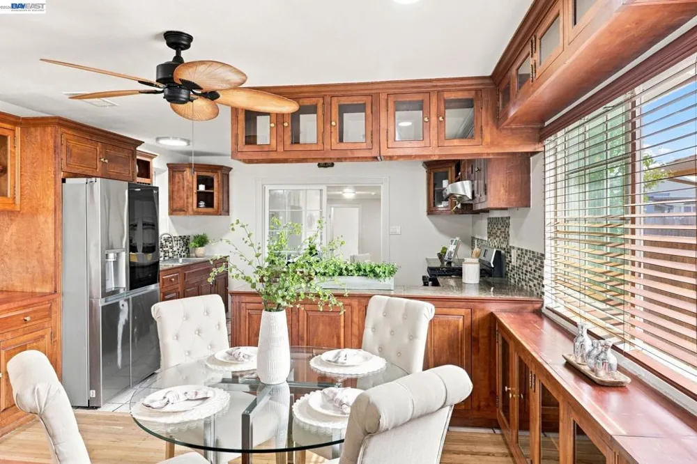 824 Moraga Dr San Leandro, CA 94578
