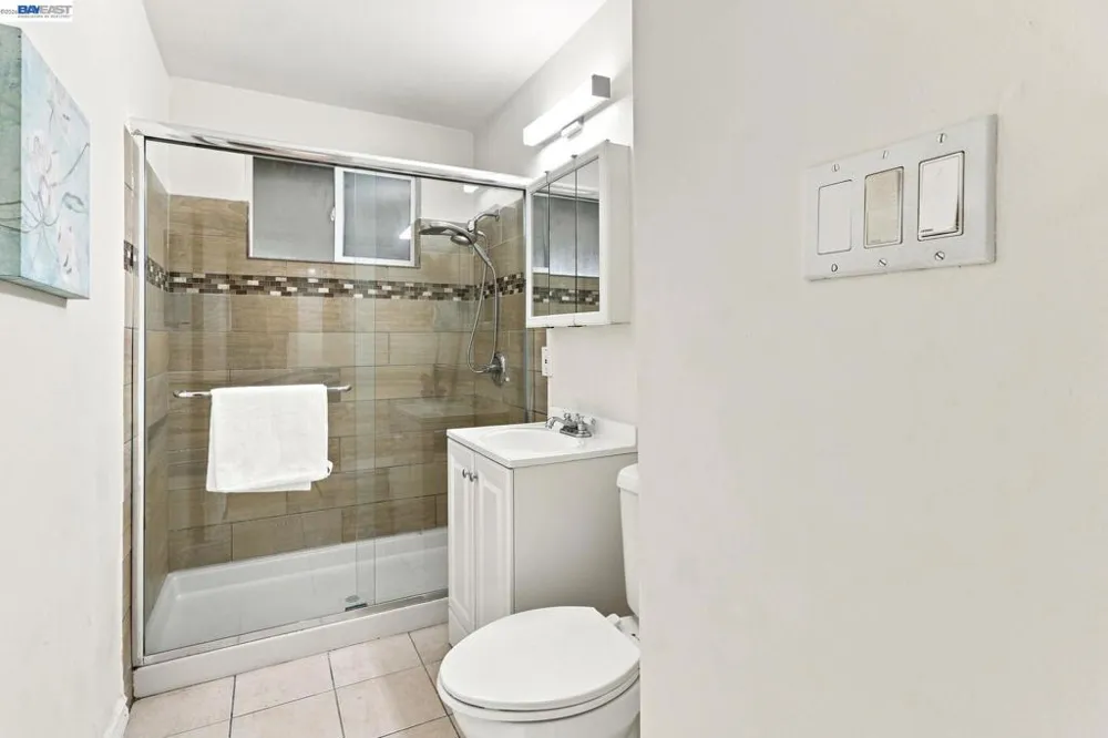 824 Moraga Dr San Leandro, CA 94578