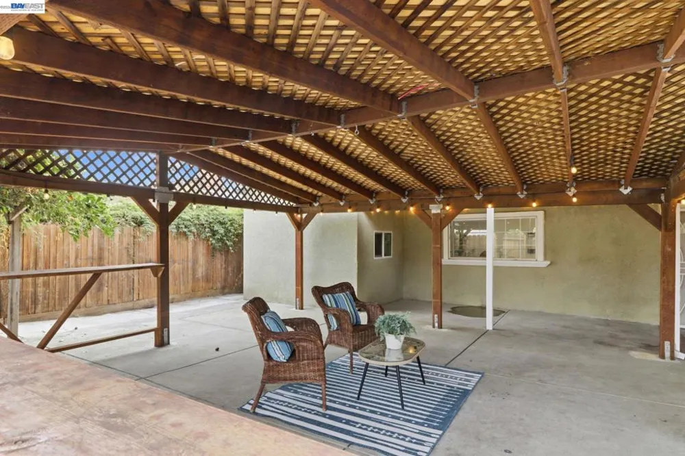 824 Moraga Dr San Leandro, CA 94578