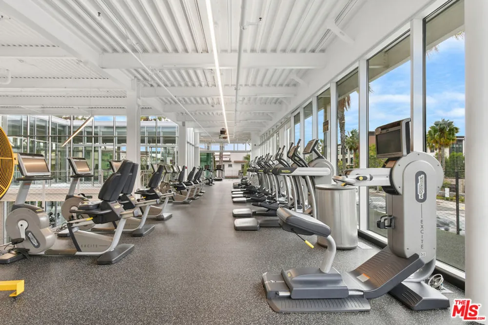 5625 Crescent Parkway #109 Playa Vista, CA 90094
