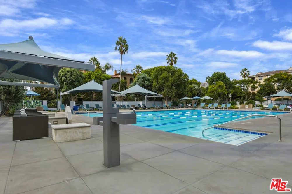 5625 Crescent Parkway #109 Playa Vista, CA 90094