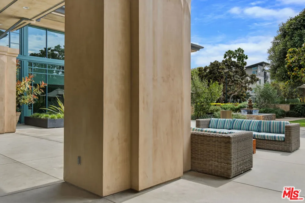 5625 Crescent Parkway #109 Playa Vista, CA 90094