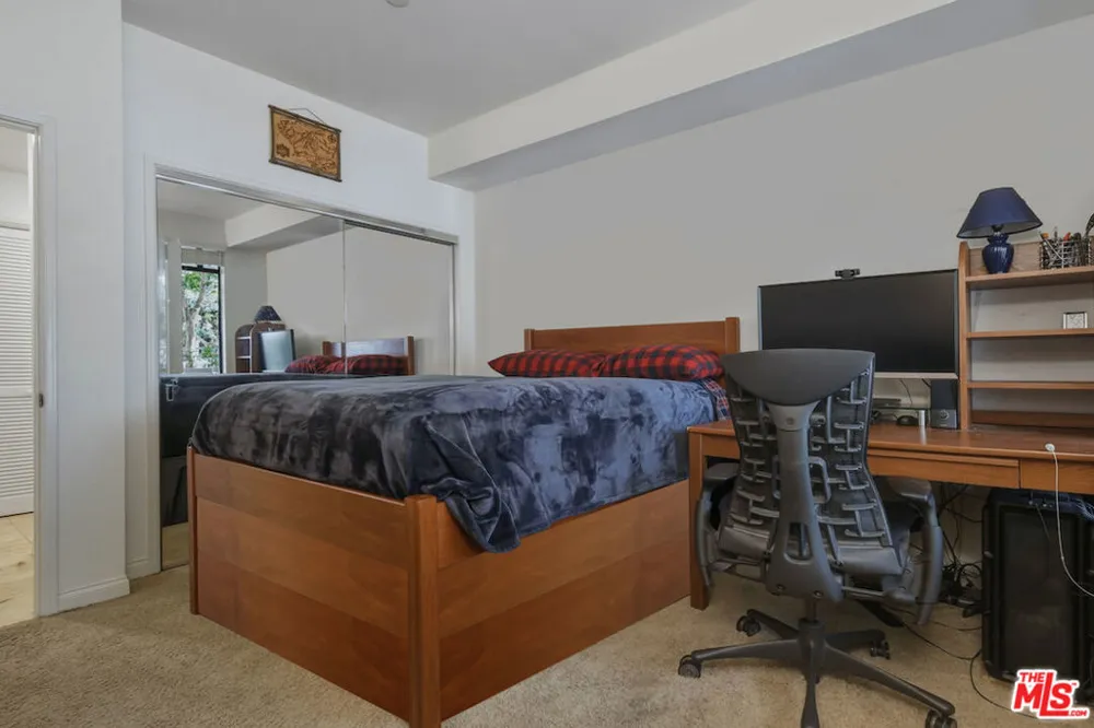 5625 Crescent Parkway #109 Playa Vista, CA 90094