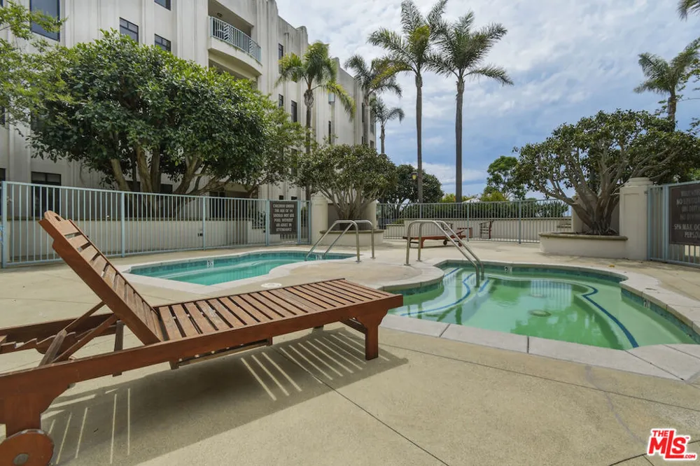 5625 Crescent Parkway #109 Playa Vista, CA 90094
