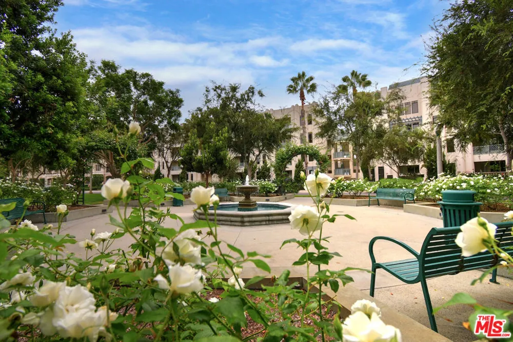 5625 Crescent Parkway #109 Playa Vista, CA 90094