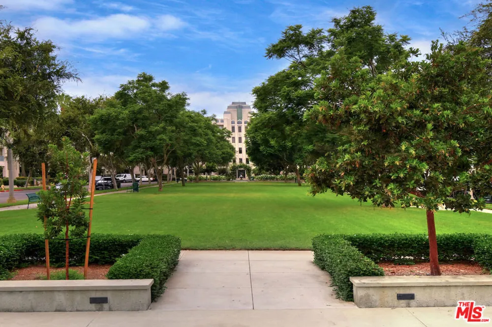 5625 Crescent Parkway #109 Playa Vista, CA 90094