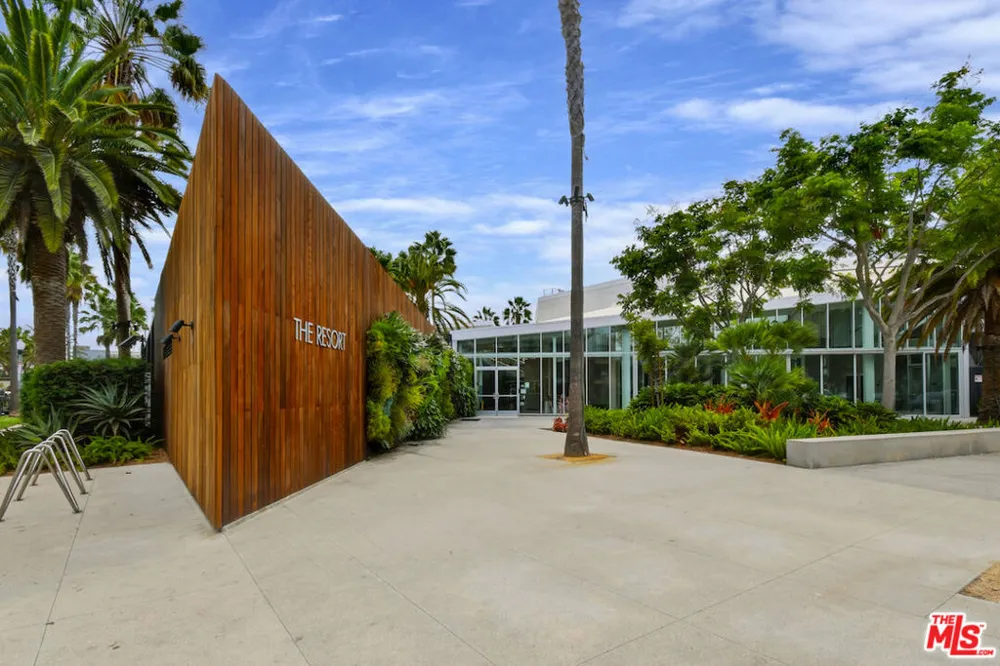 5625 Crescent Parkway #109 Playa Vista, CA 90094