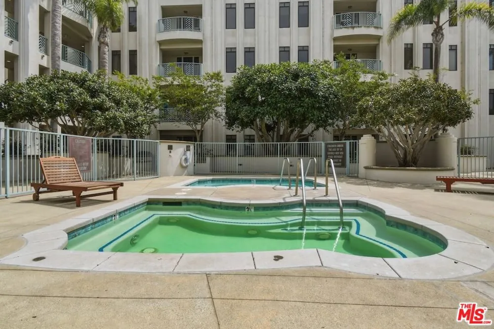 5625 Crescent Parkway #109 Playa Vista, CA 90094