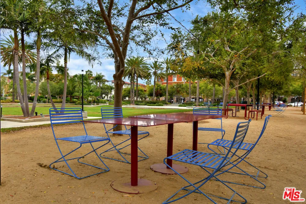 5625 Crescent Parkway #109 Playa Vista, CA 90094