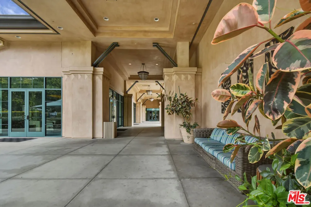 5625 Crescent Parkway #109 Playa Vista, CA 90094