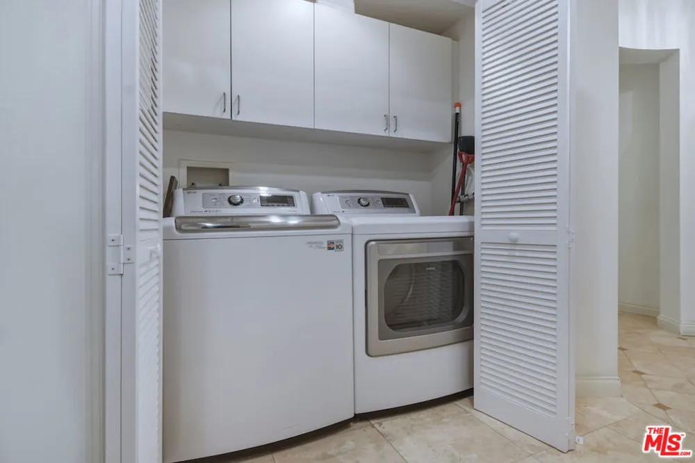 5625 Crescent Parkway #109 Playa Vista, CA 90094