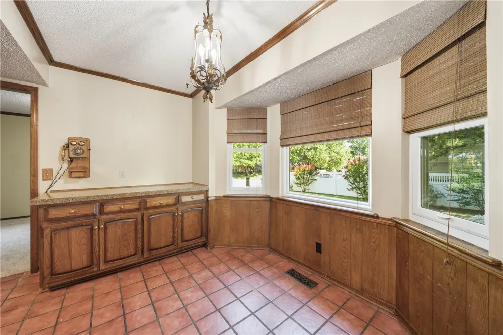 103 W Quanah Court Broken Arrow, OK 74011