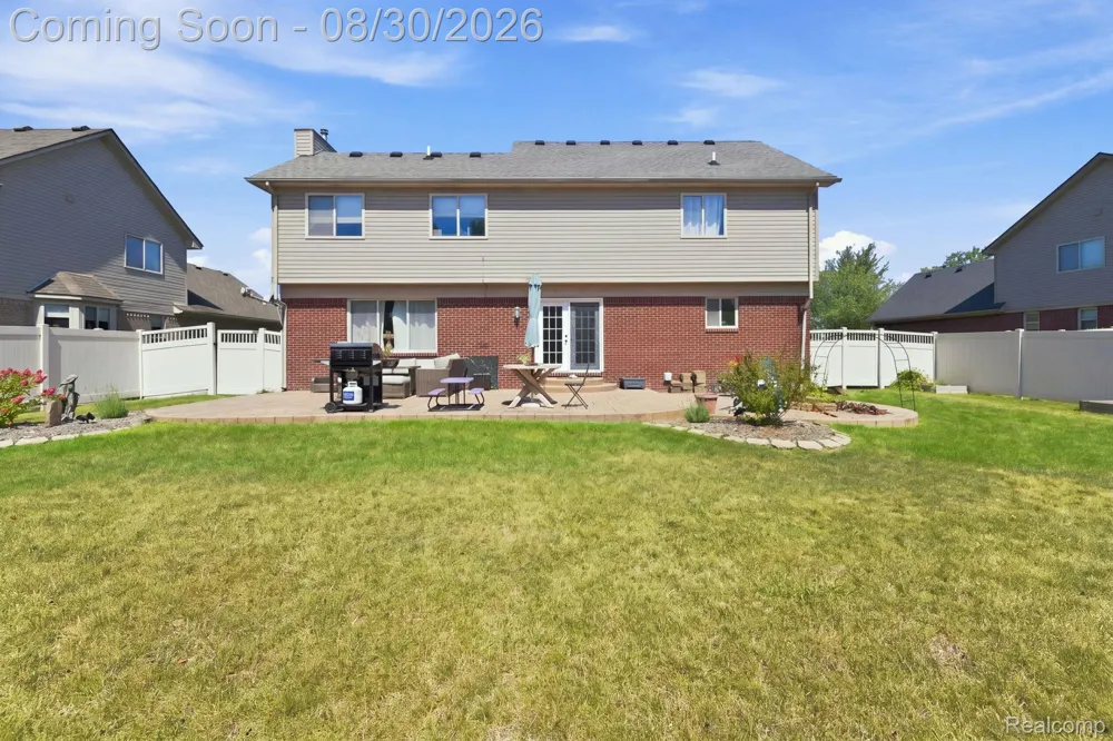 26833 Arcadia Drive Flat Rock City, MI 48134