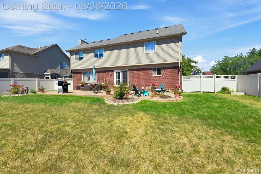 26833 Arcadia Drive Flat Rock City, MI 48134