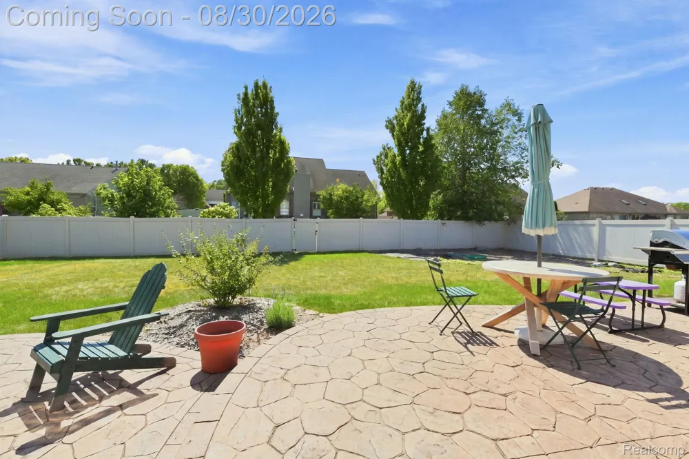 26833 Arcadia Drive Flat Rock City, MI 48134