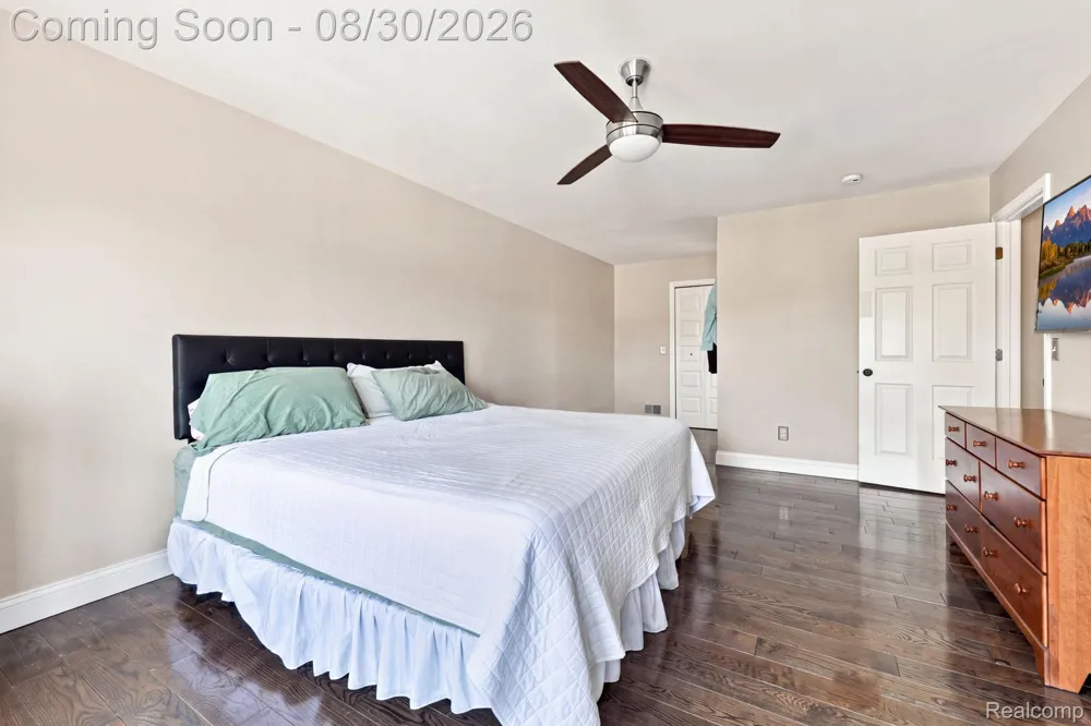 26833 Arcadia Drive Flat Rock City, MI 48134