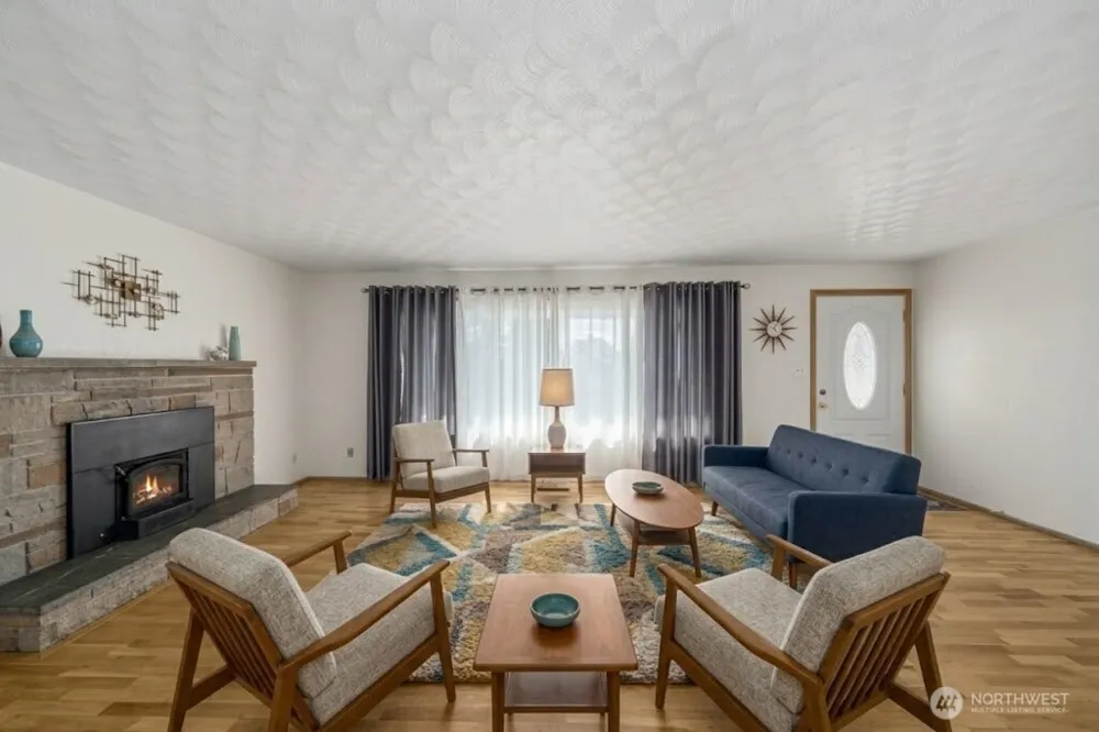 3145 Locust Avenue University Place, WA 98466