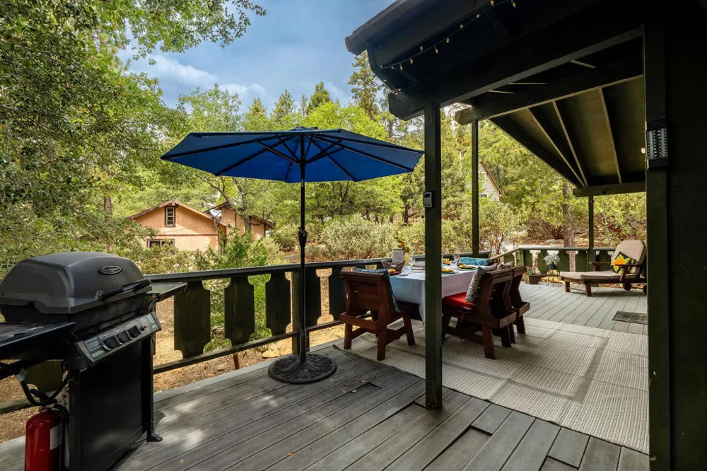 25461 Glen Road Idyllwild, CA 92549
