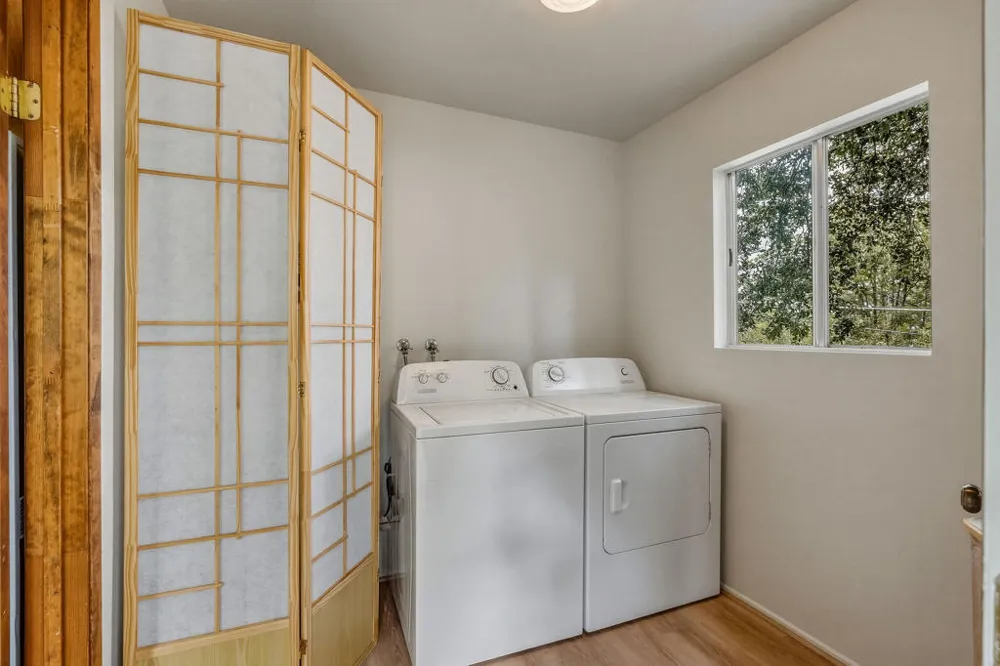 25461 Glen Road Idyllwild, CA 92549