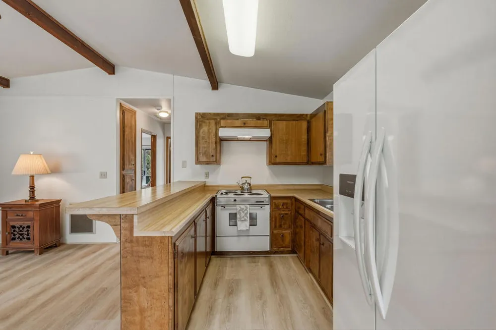 25461 Glen Road Idyllwild, CA 92549